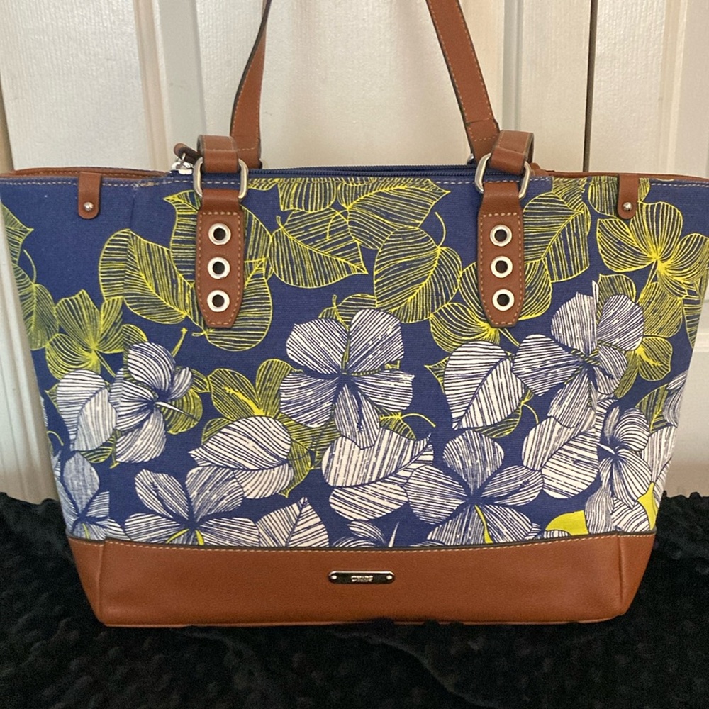 NWOT Chaps Handbag